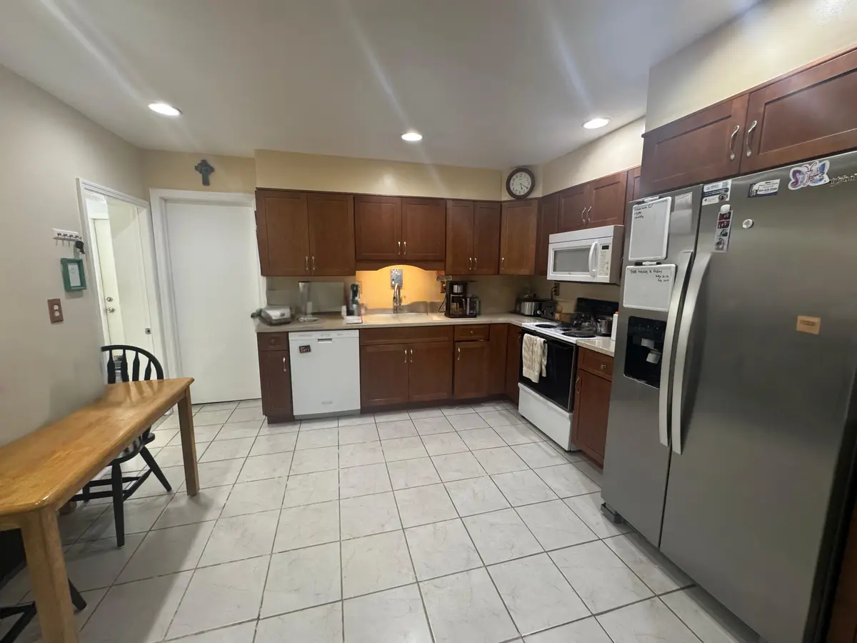 KITCHEN at 704 E HILLSBORO Boulevard, Deerfield Beach