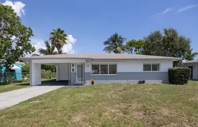 215 Evergreen Drive, West Palm Beach – Single Family Residence for sale