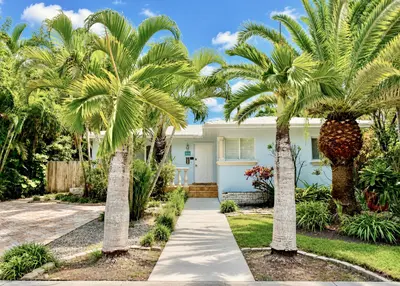1016 Harrison Street, Hollywood – Single Family Residence for sale