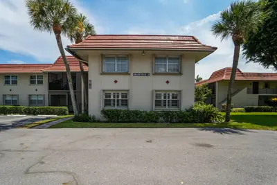 1050 NW 13th Street 177D, Boca Raton – Condominium for sale