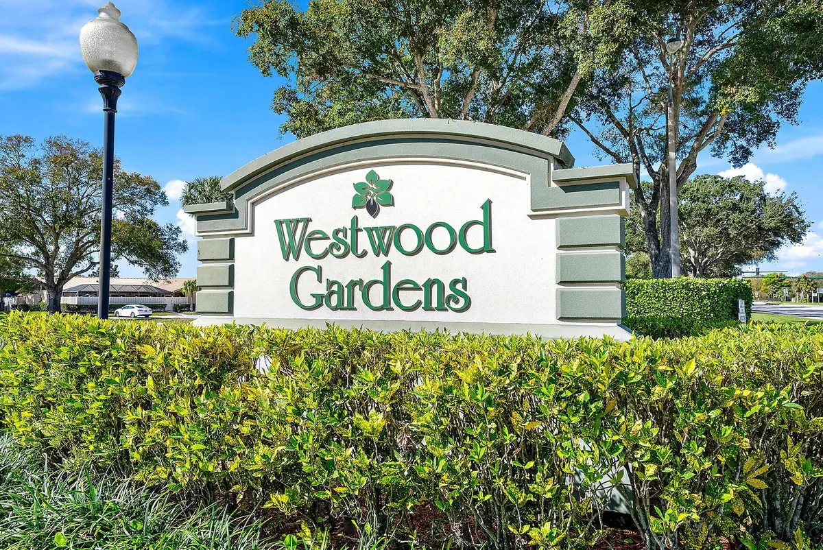 Westwood Gardens-7 at 5590 Golden Eagle Circle, Palm Beach Gardens