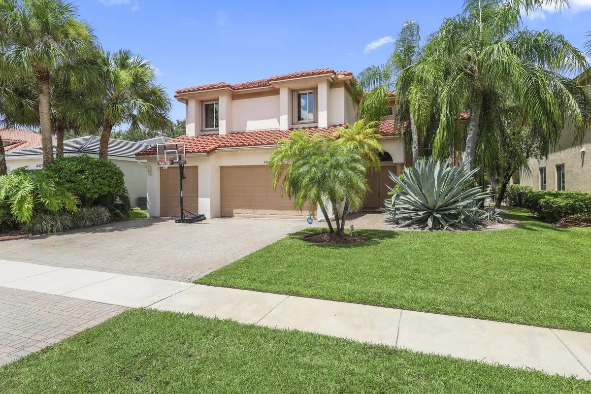 Front of Home at 4461 Mariners Cove Drive, Wellington