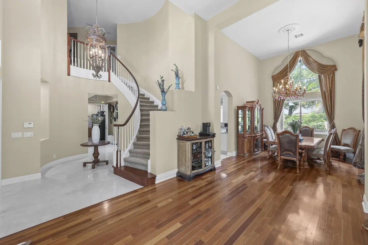 Entryway at 4461 Mariners Cove Drive, Wellington