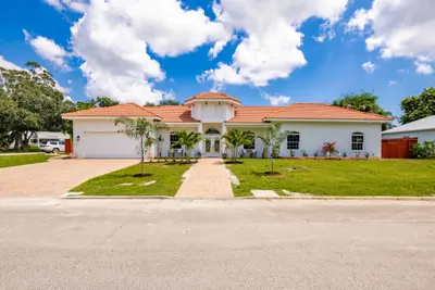 2206 AVILLA Avenue, Vero Beach – Single Family Residence for sale