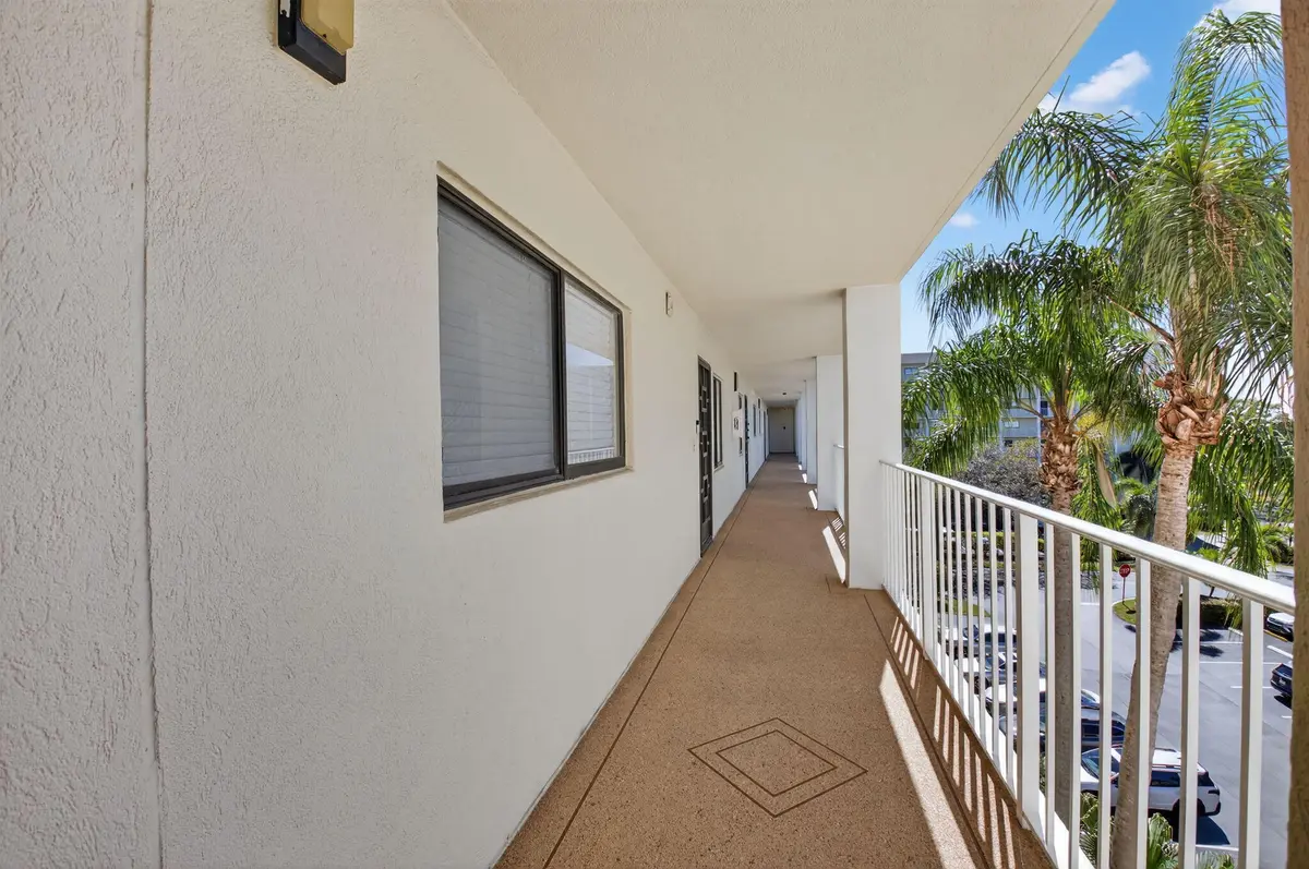 4-web-or-mls-DSC_4673 at 7310 Ashford Place 505, Delray Beach