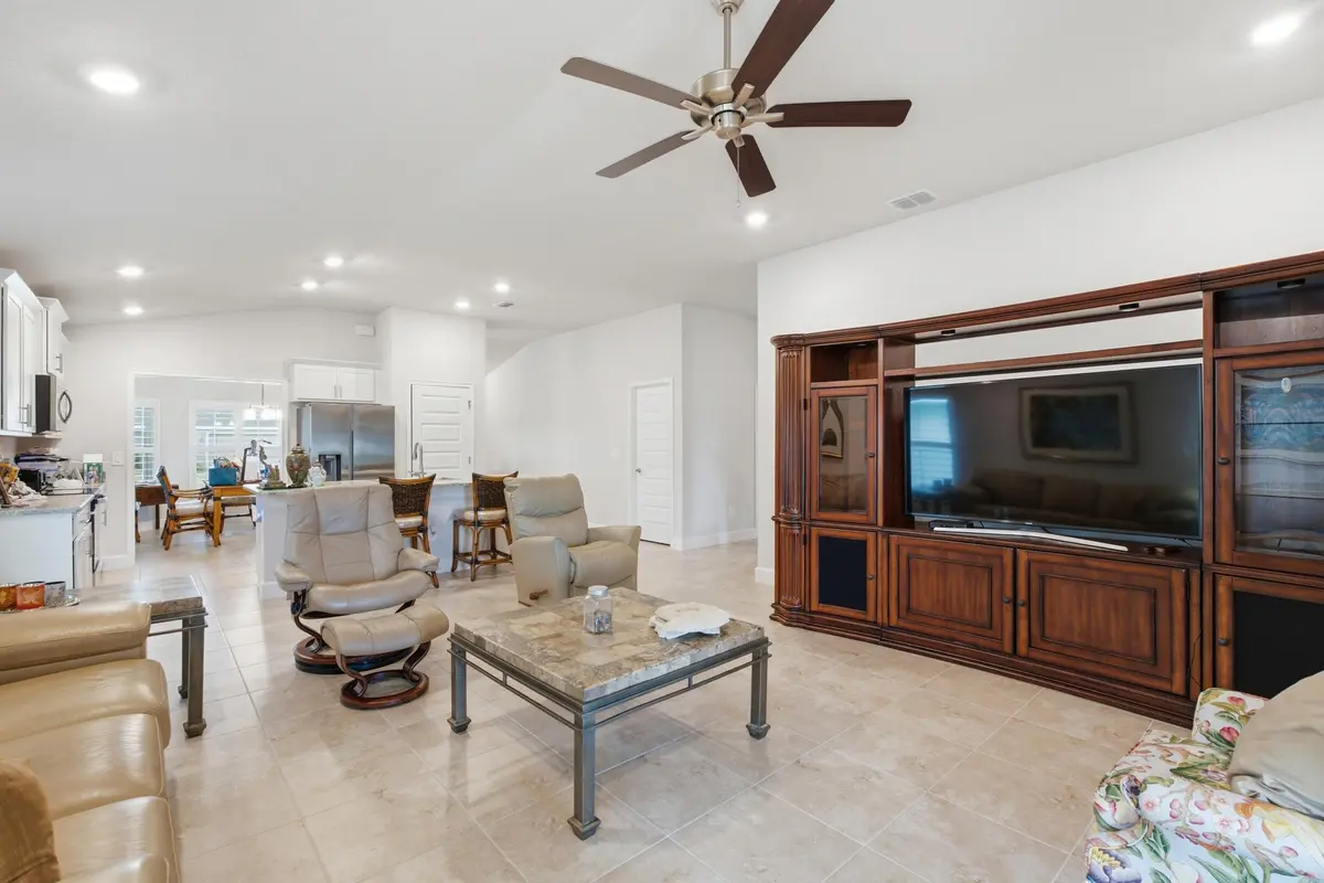 Living at 5476 LUGO Street, Fort Pierce