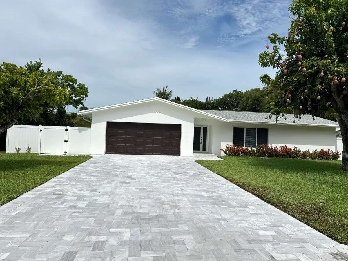 IMG_5374 at 1101 NW 5TH Avenue, Boca Raton