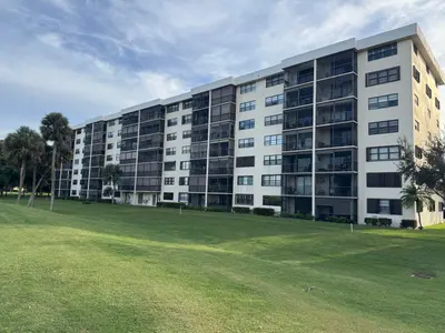 2430 DEER CREEK COUNTRY CLUB Boulevard 407-2, Deerfield Beach – Condominium for rent