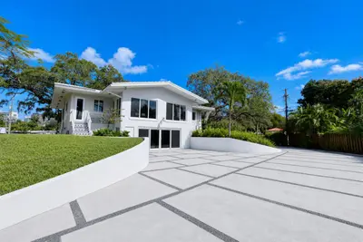 600 SW 12th Street, Fort Lauderdale – Single Family Residence for sale