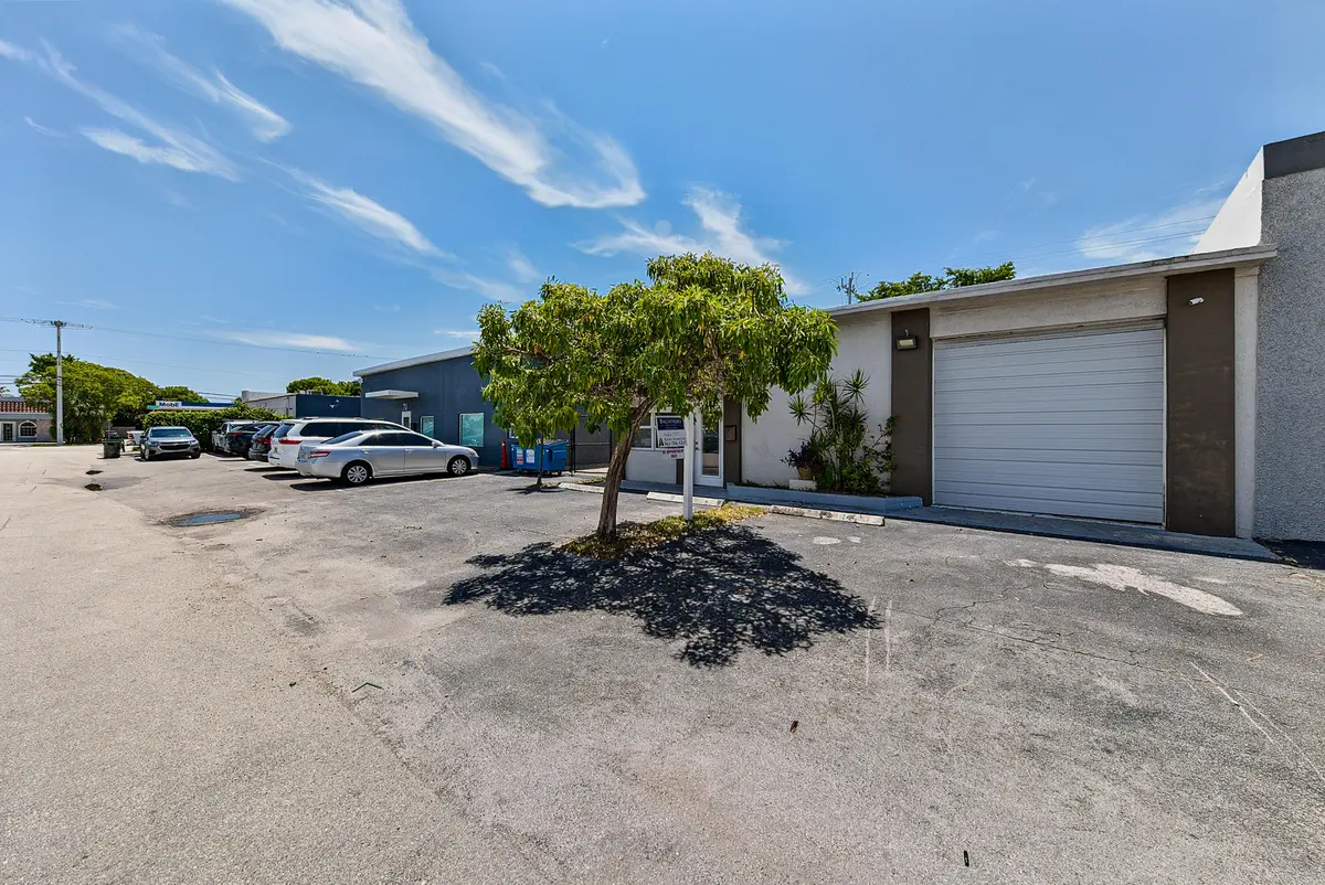 schrling-12 at 30 SW 5TH Court, Pompano Beach