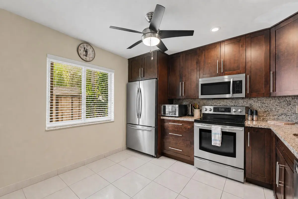 e113eedf-e28c-4a51-9e24-e9165c76ff2d at 6351 Walk Circle, Boca Raton