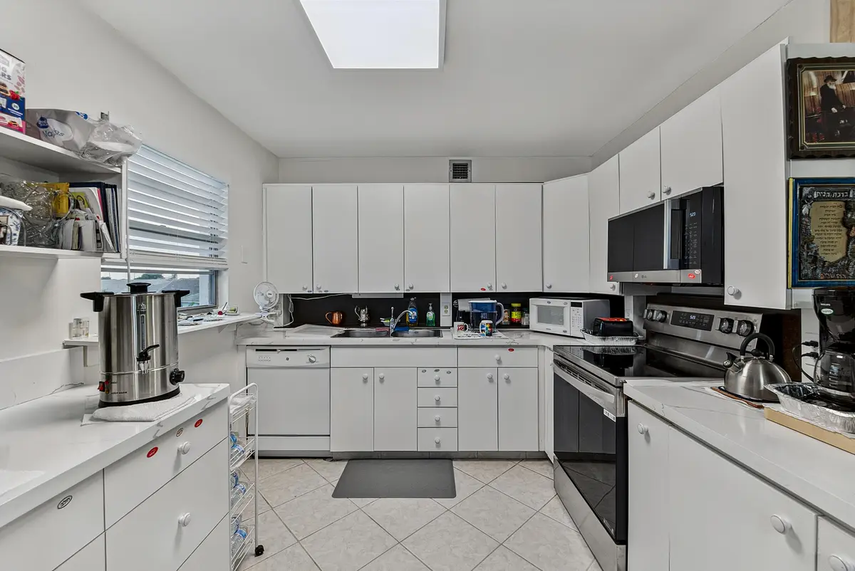 andrade-21 at 4001 UPMINSTER J 4001, Deerfield Beach