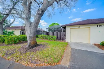 1451 CAPTAINS Walk 27A, Fort Pierce – leased