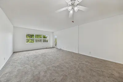 6731 Cypress Road Unit 402, Plantation – Condominium for sale