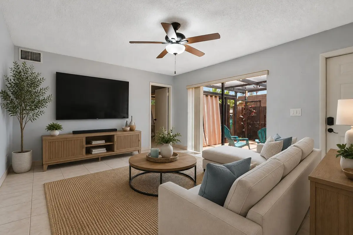 staged living at 1176 SW 118th Terrace, Davie