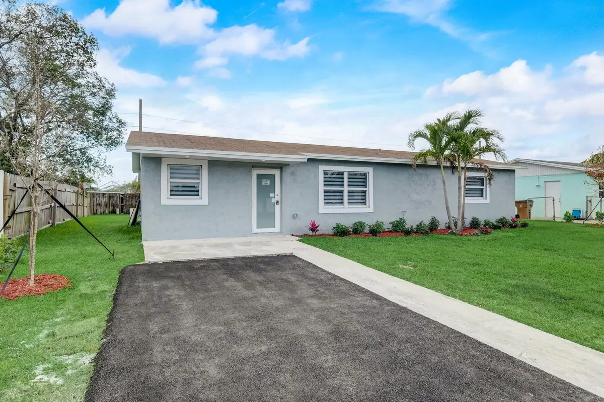 2-web-or-mls-SW 13th Pl-002 at 520 SW 13TH Place, Deerfield Beach