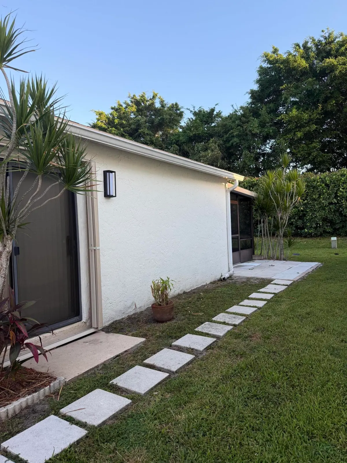 Path to rear at 5075 Mirror Lakes Boulevard, Boynton Beach