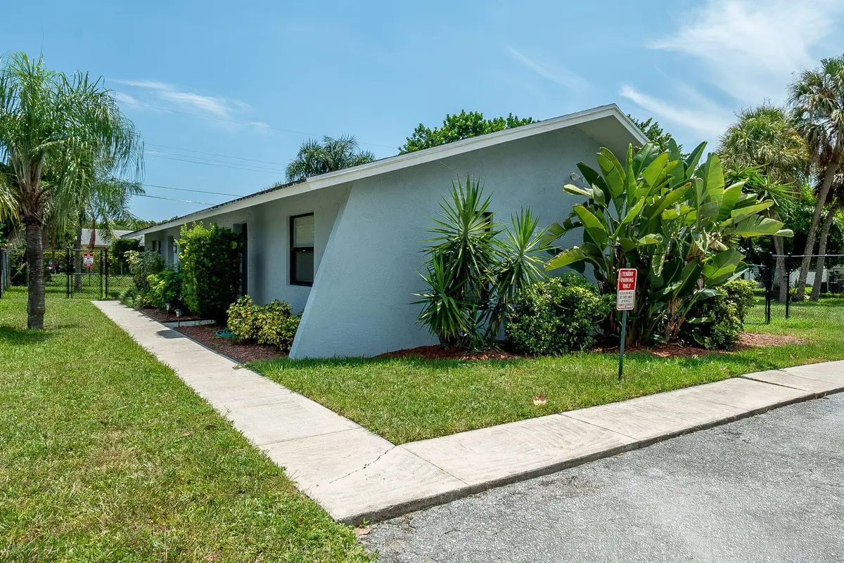 15-web-or-mls-DSC08289 at 9287 SUNRISE Drive, West Palm Beach