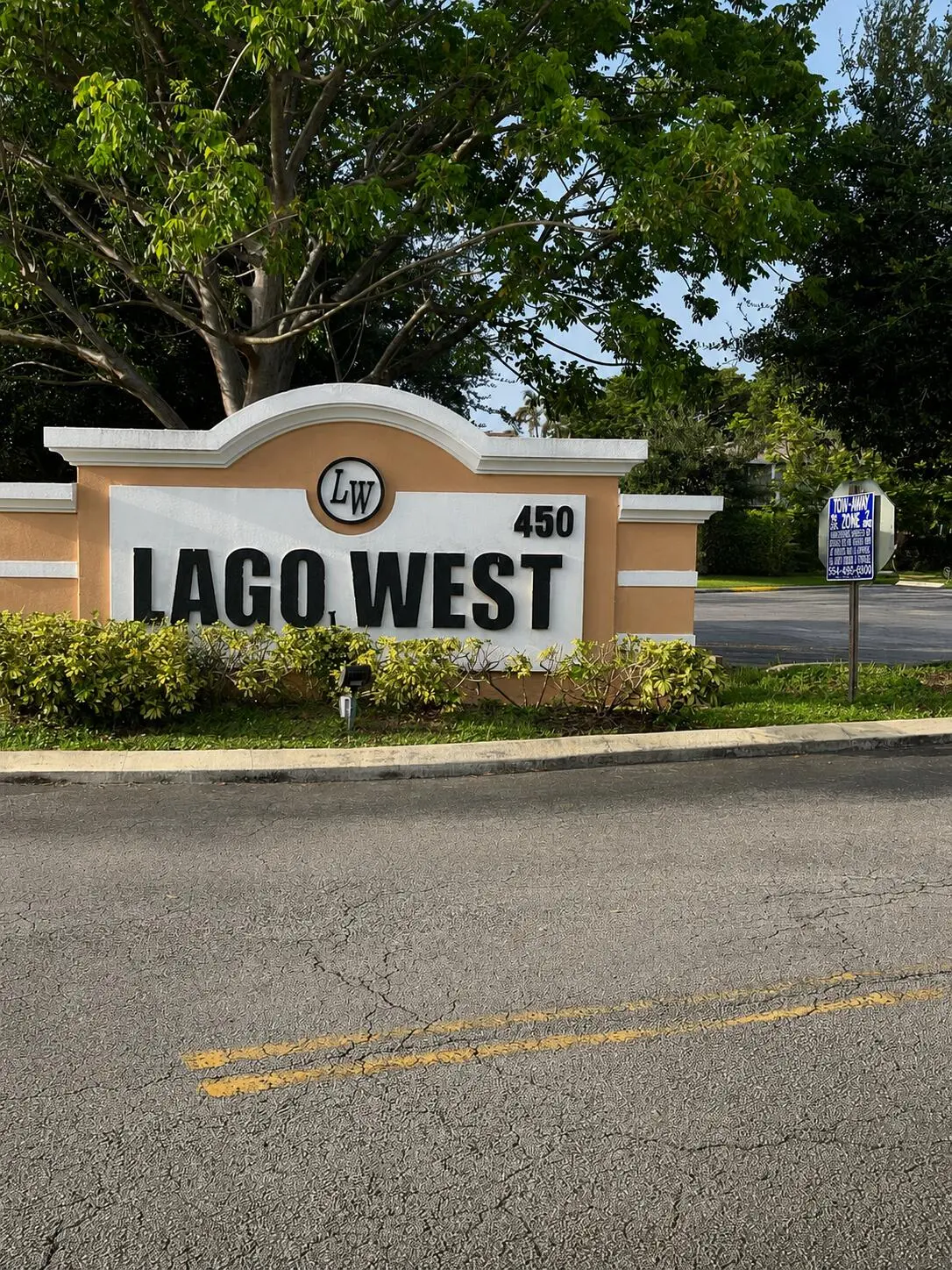 Building at 450 Commodore Drive 106, Plantation