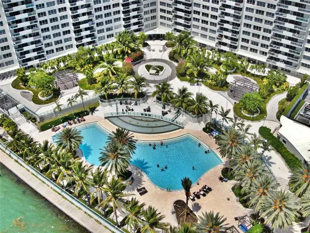 IMG_8287 at 1500 Bay Road 364, Miami Beach