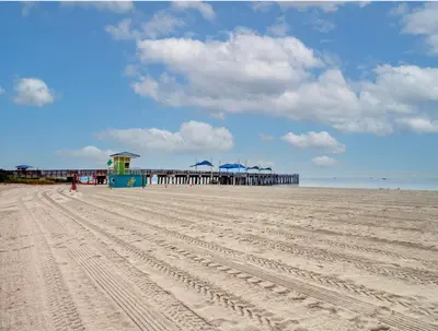 413 S Ocean Boulevard 4, Pompano Beach – Apartment for rent