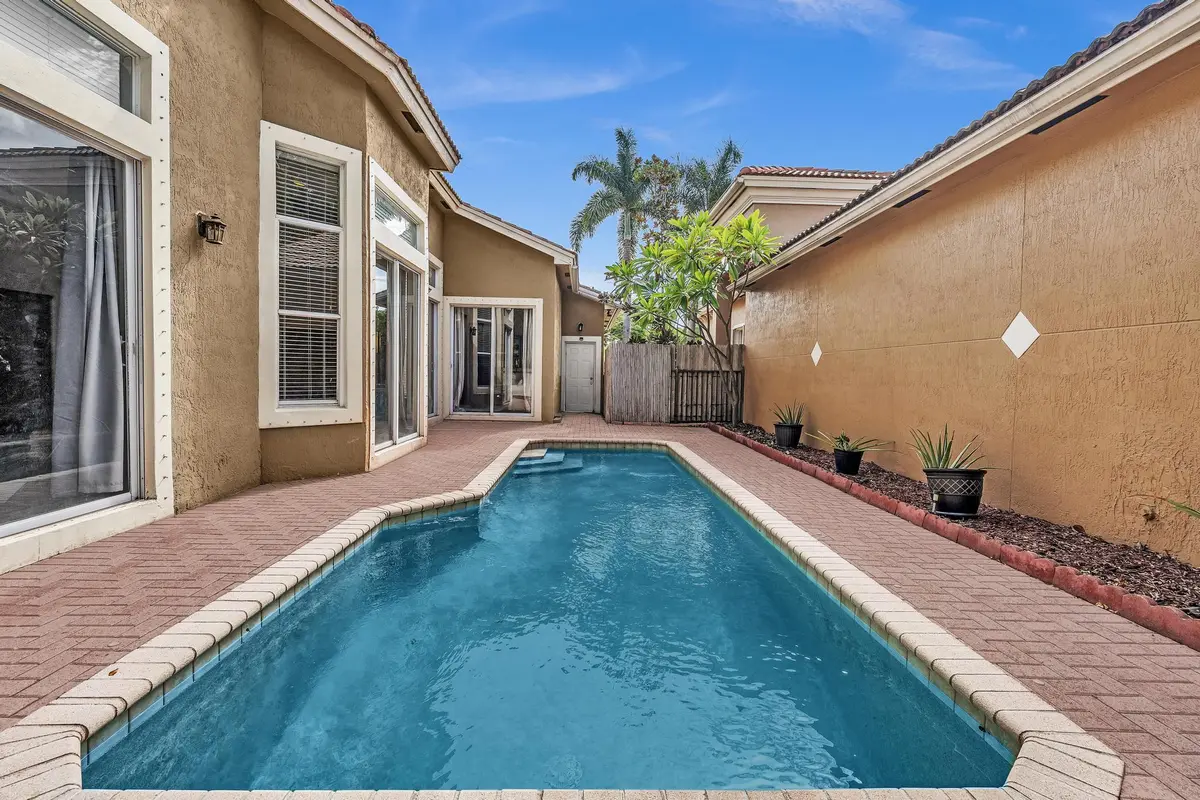 Pool at 5828 NW 121st Avenue, Coral Springs