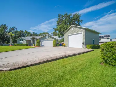 3555 3RD Place, Vero Beach – Single Family Residence for sale
