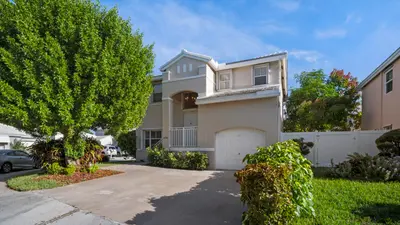 6741 FERN Street, Margate – Single Family Residence for sale