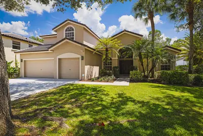 15369 Whispering Willow Drive, Wellington – sold