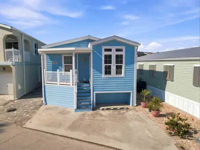 445 NETTLES Boulevard, Jensen Beach – Single Family Residence for sale