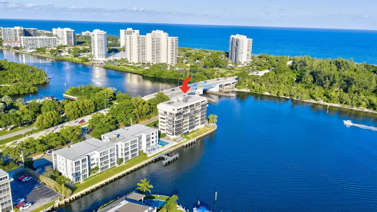View at 900 NE SPANISH RIVER Boulevard 2w, Boca Raton
