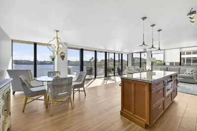 900 NE SPANISH RIVER Boulevard 2w, Boca Raton – Condominium for sale