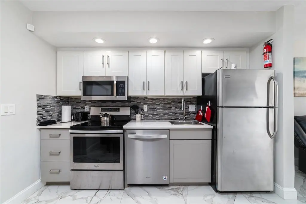 CHRIS 26 at 1479 SE 4th Avenue, Deerfield Beach