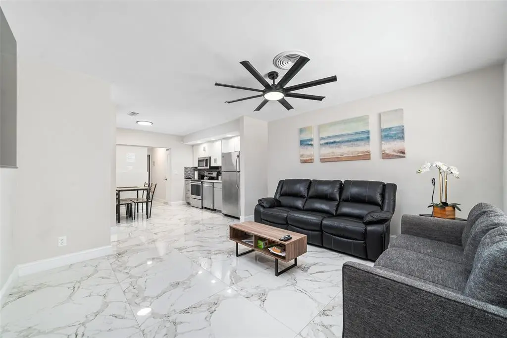 CHRIS 22 at 1479 SE 4th Avenue, Deerfield Beach