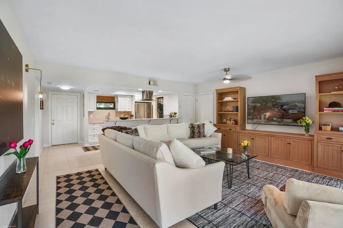 13334 Polo Club Rd Apt 229 010 at 13334 Polo Club  Road 228, Wellington