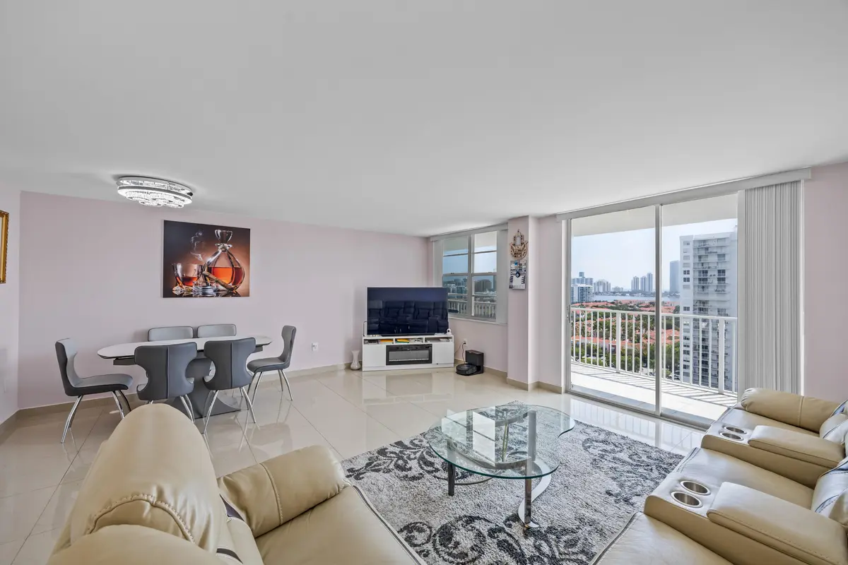 IMG_7293 at 2801 NE 183rd Street 1606w, Aventura