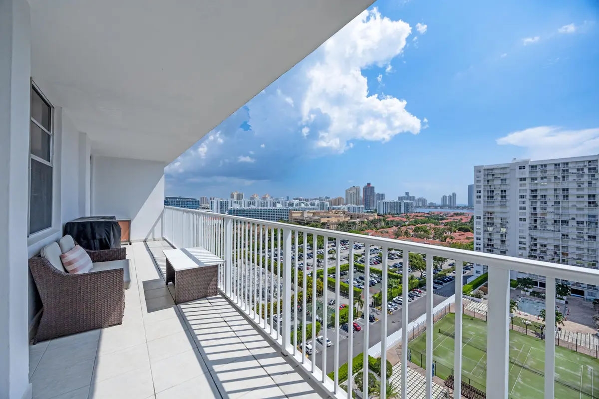IMG_7306-2 at 2801 NE 183rd Street 1606w, Aventura