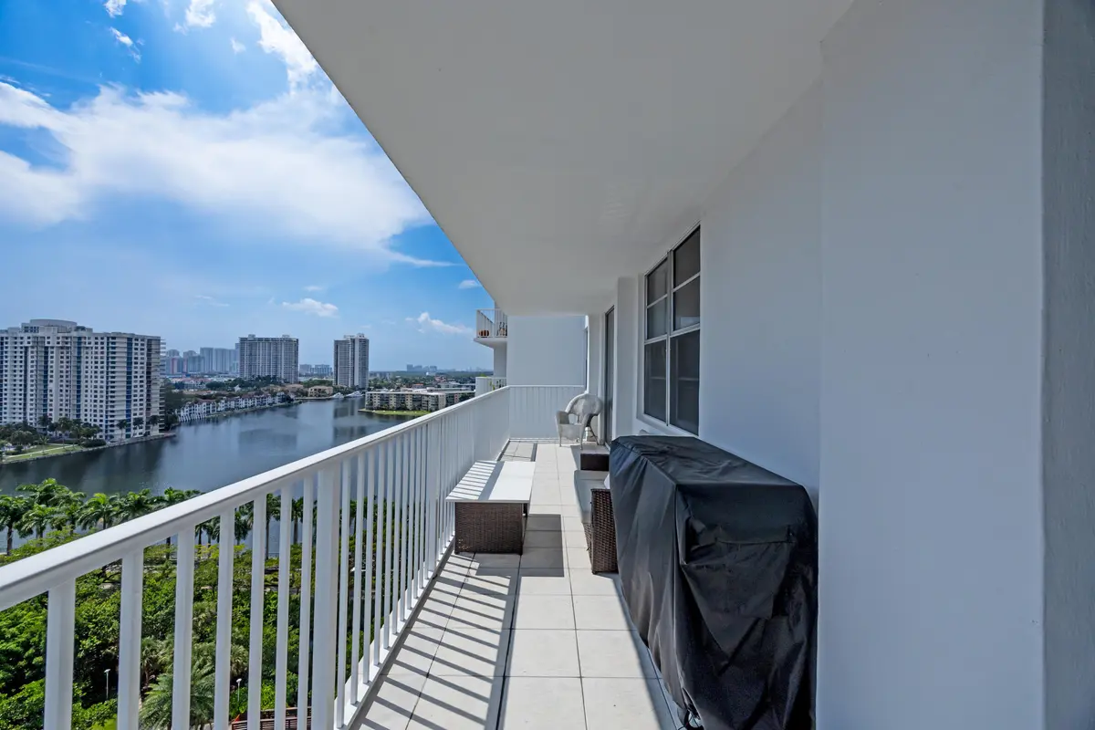IMG_7318 at 2801 NE 183rd Street 1606w, Aventura