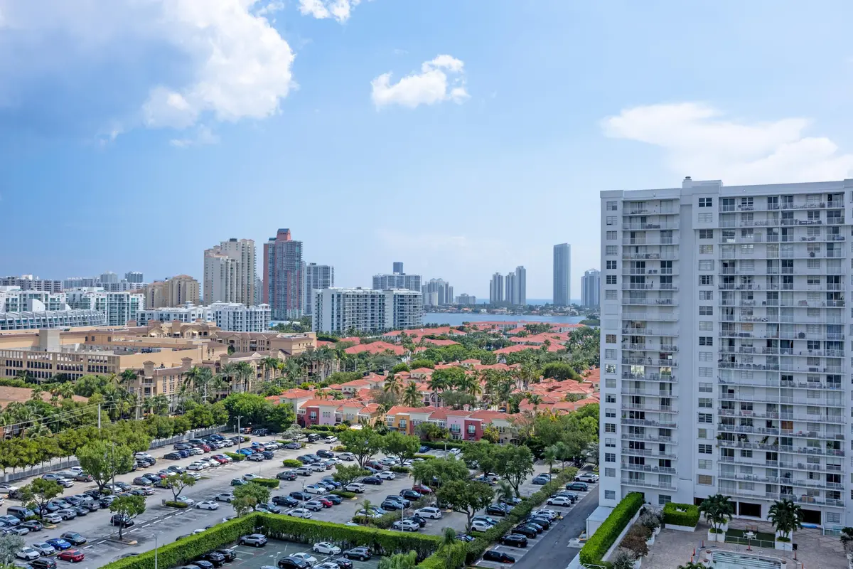 IMG_7330 at 2801 NE 183rd Street 1606w, Aventura