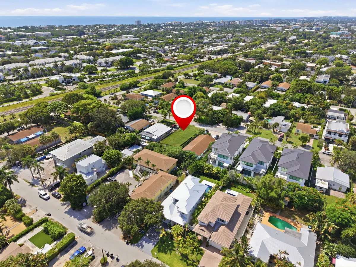 31_dji_20260820112044_0063_d_pin at 245 NE 11th Street, Delray Beach
