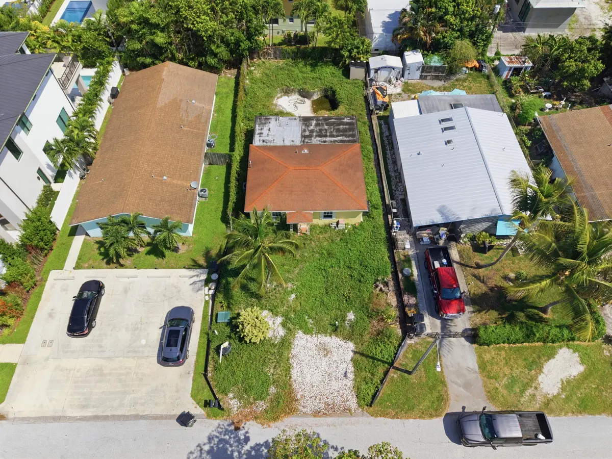 38_017_dji_20260820112250_0082_d at 245 NE 11th Street, Delray Beach