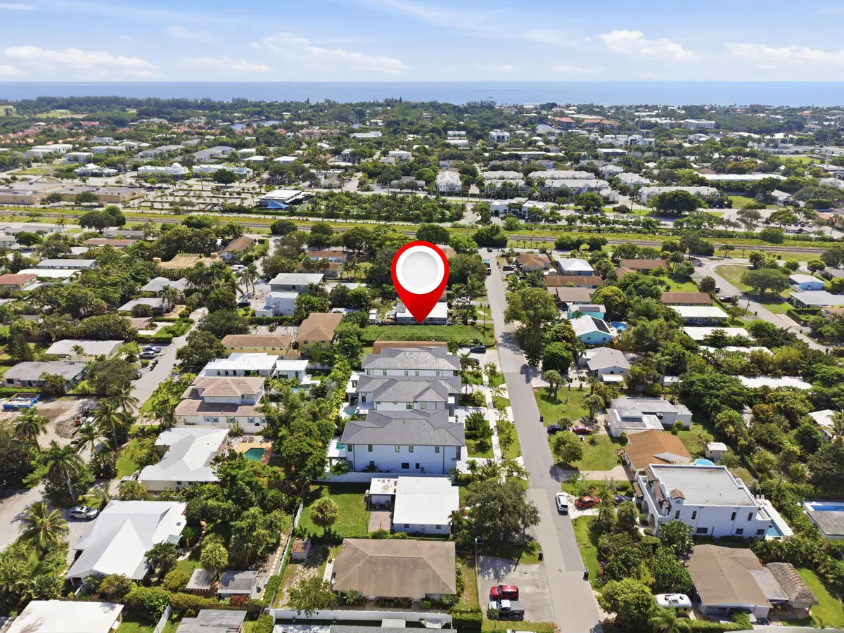 21_dji_20260820111853_0041_d_pin at 245 NE 11th Street, Delray Beach