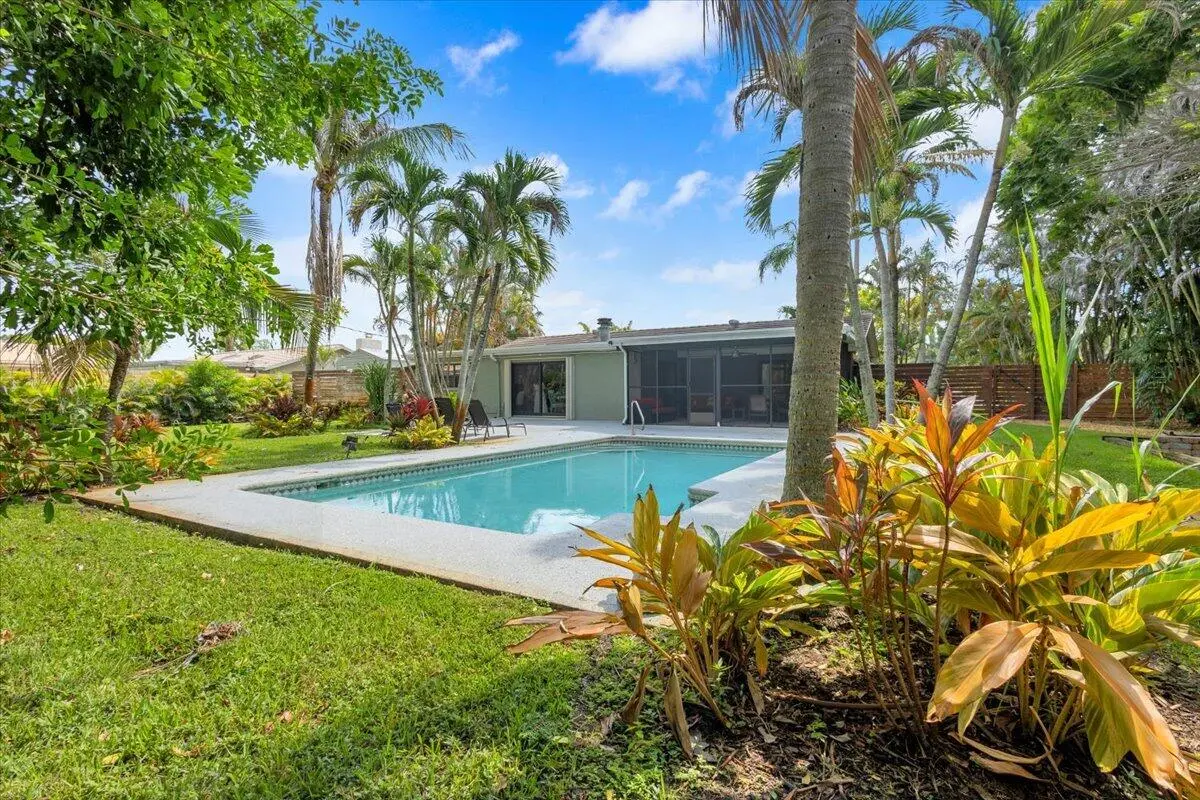 60-GG3A7687 at 2488 NW South Manor Avenue, Stuart