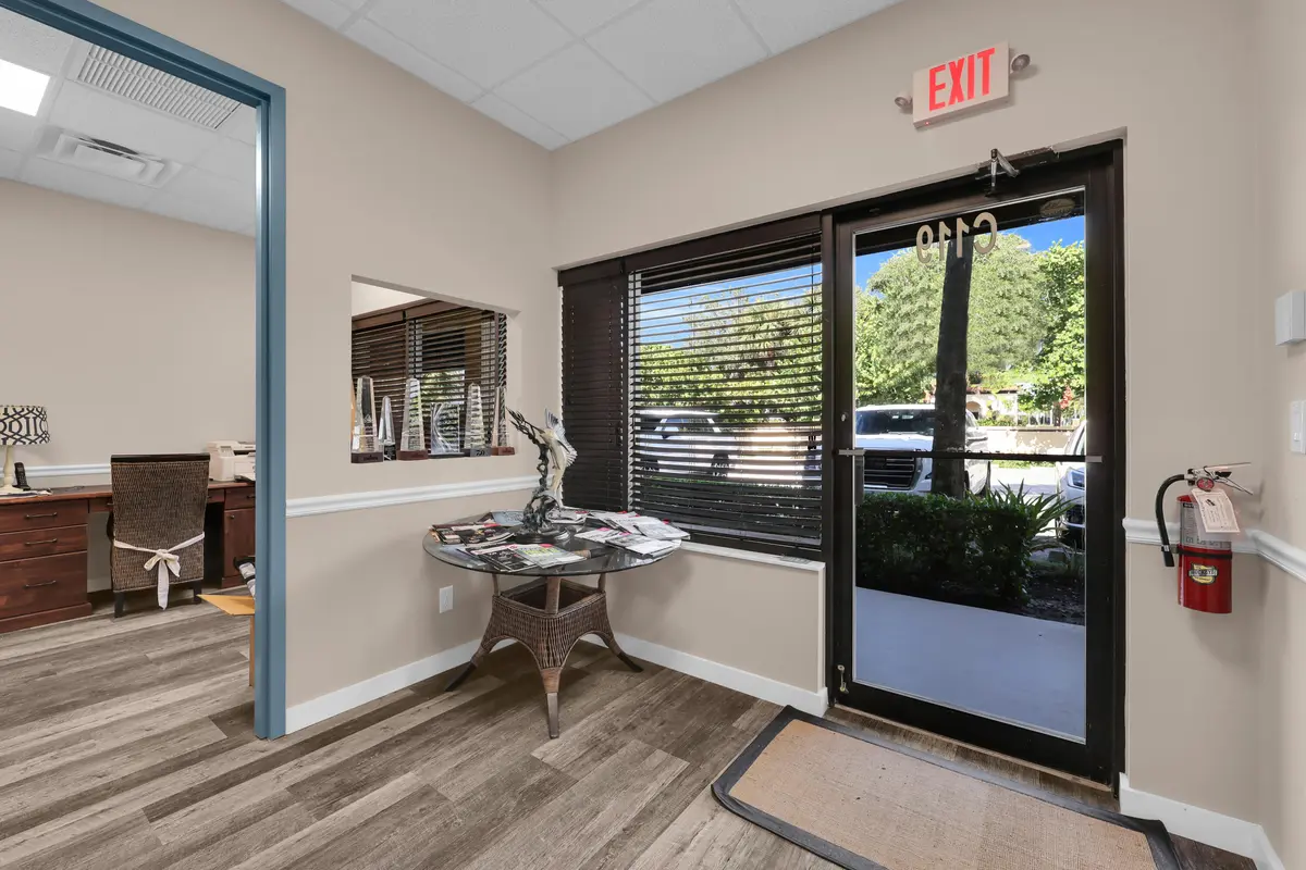 Entry at 725 N HIGHWAY A1A C119, Jupiter