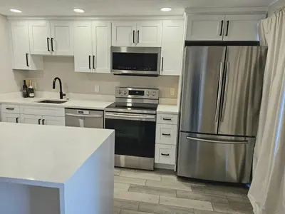 1102 E Jeffery Street, Boca Raton – Townhouse for rent