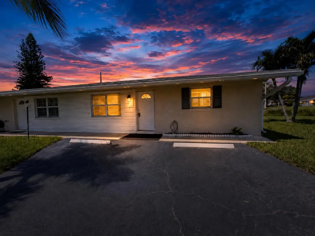 image at 2821 Duke Lane, Delray Beach
