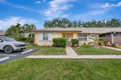 5840 SUMMERFIELD Court, Fort Pierce – Condominium for sale