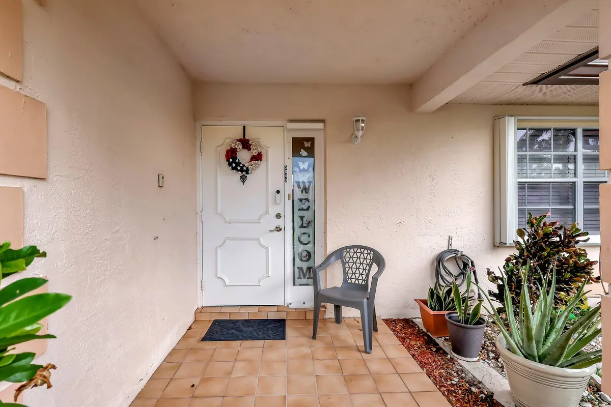 5-web-or-mls-5P1A6650 at 5840 SUMMERFIELD Court, Fort Pierce