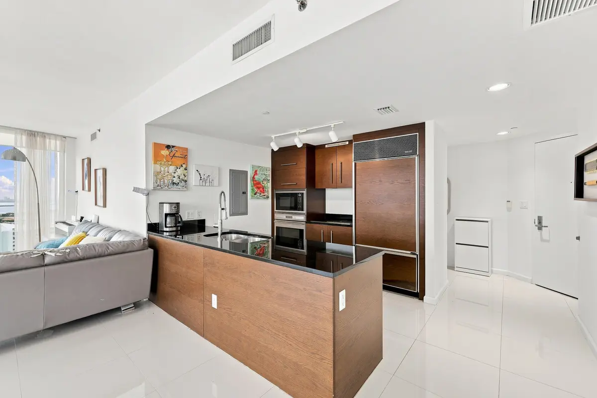 17_465_brickell_ave_miami_fl_33131_usa_9 at 465 BRICKELL Avenue 5102, Miami