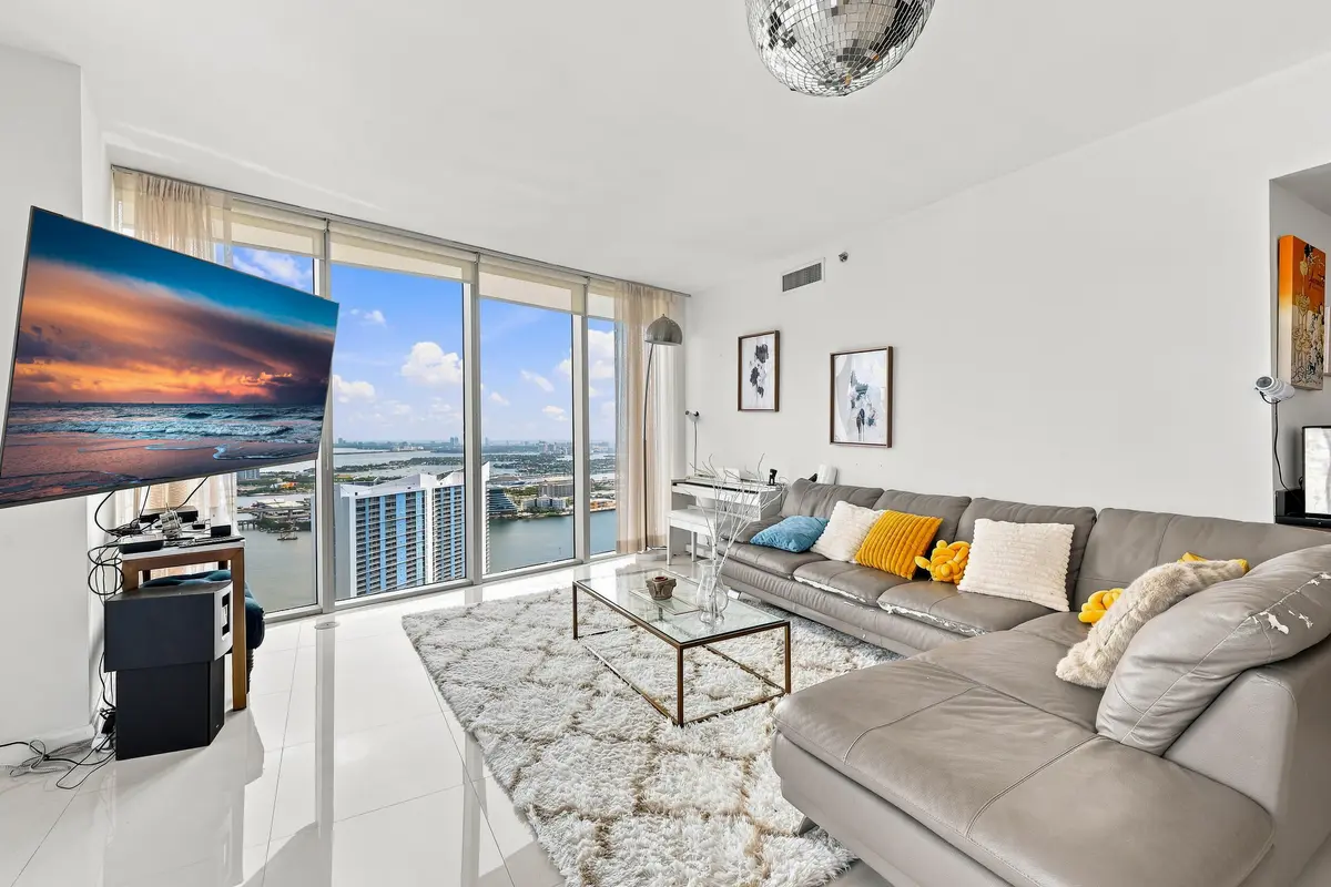 21_465_brickell_ave_miami_fl_33131_usa_9 at 465 BRICKELL Avenue 5102, Miami